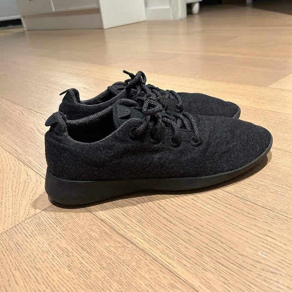 Allbirds Men’s Wool Runners. Size 11 - Picture 6 of 6